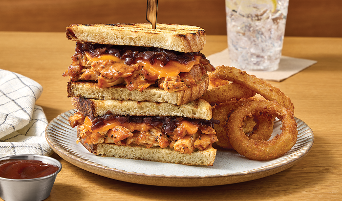 Tyson® Pitmaster Fully Cooked Unbreaded Naturally Smoked Sweet Heat Dry Rub Chicken Thigh Pieces