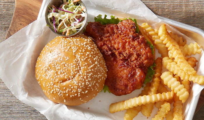 Tyson Red Label® Fully Cooked Breaded Authentically Crispy Spicy Chicken Breast Filets in restaurant setting