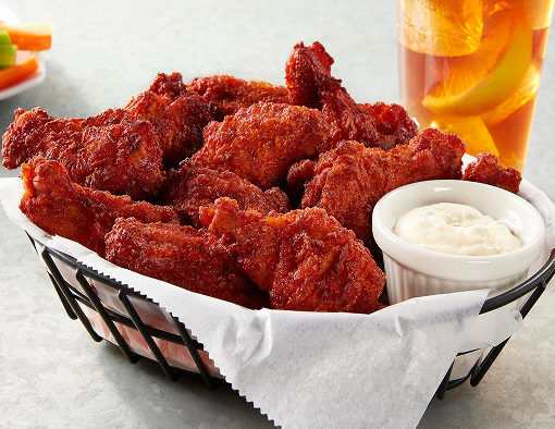 Spicy wings with a side of ranch