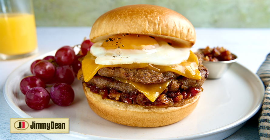 Breakfast smash burger