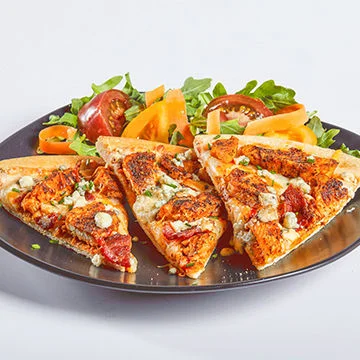 Buffalo Bacon Blackened Chicken and Bleu Cheese Pizza Recipe