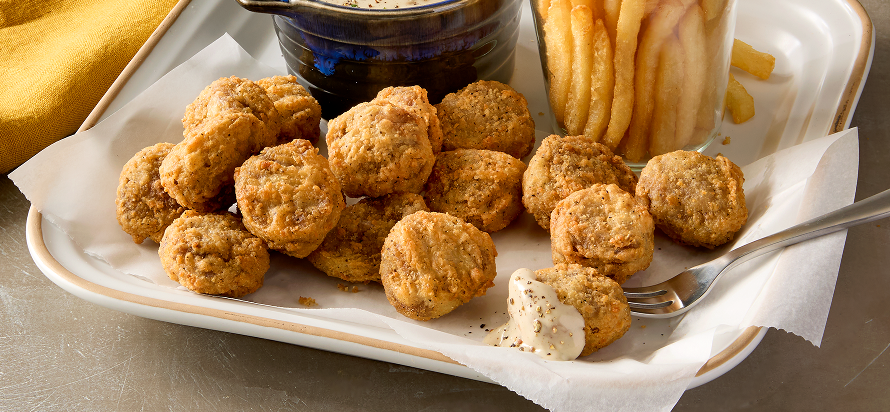 State Fair® Uncooked Breaded Beef Bites in restaurant setting