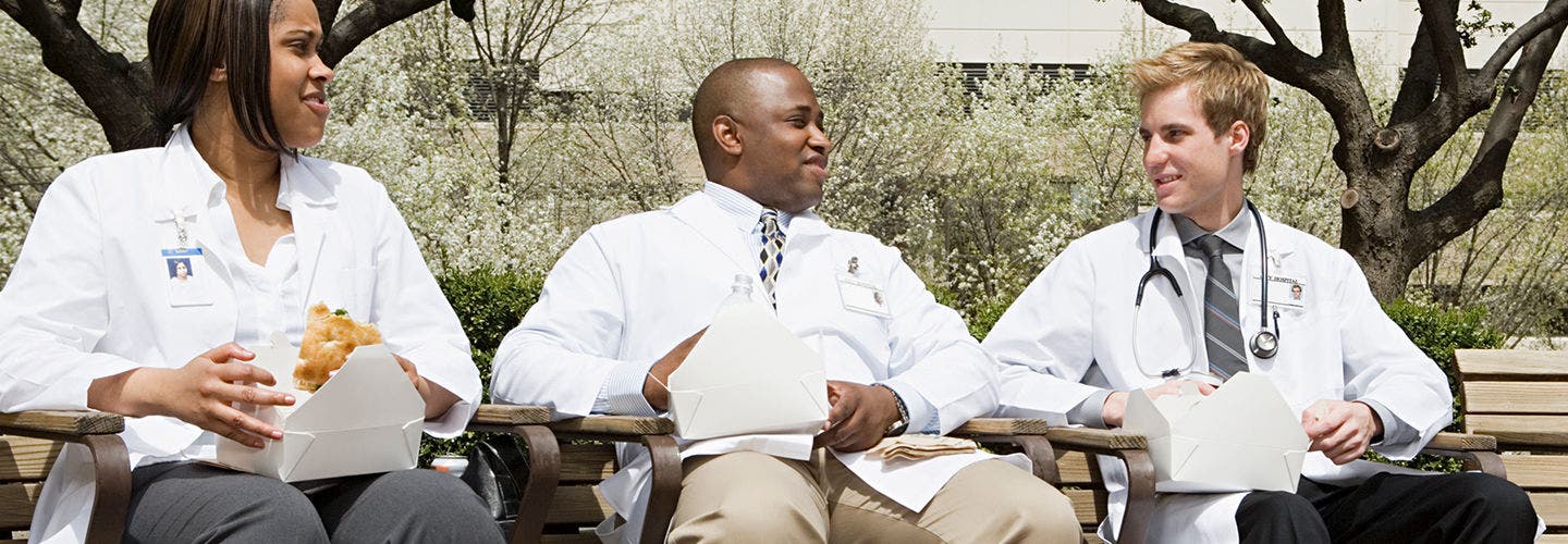 doctors eating lunch