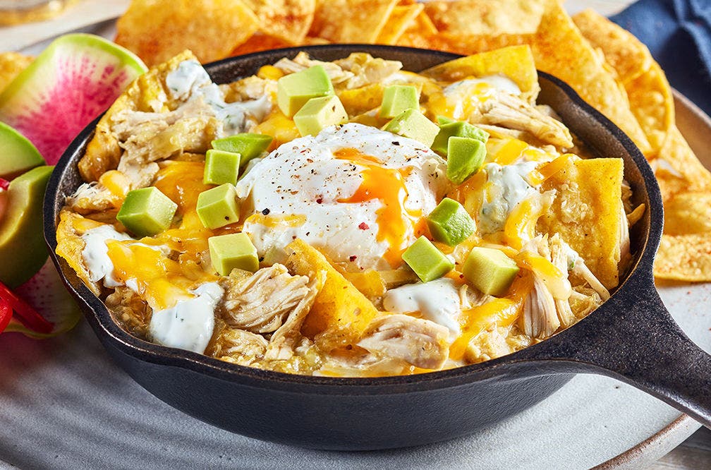 Image of Chilaquiles Verdes con Pollo recipe.